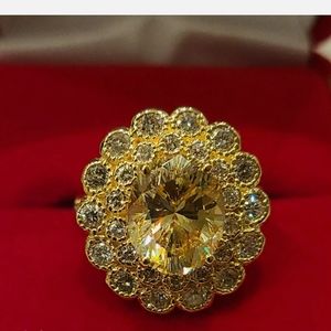 18k Solid YG 8.6 Grams Diamond Ring & 12ct Citrine